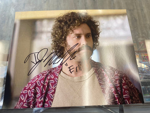 TJ Miller signed Erlich Silicon Valley 8x10 Photo