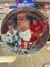 Gordie Howe signed Commemorative Plate