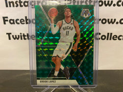 BROOK LOPEZ PRIZM GREEN HYPER CARD BUCKS 2019-20 PANINI MOSAIC BASKETBALL PRIZM