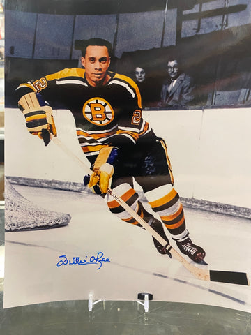 Willie O’Ree signed Boston Bruins 8x10 Hockey Photo