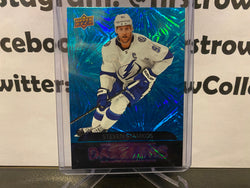 Steven Stamkos 2020-21 Upper Deck DAZZLERS Blue DZ-38 Card - First Row Collectibles