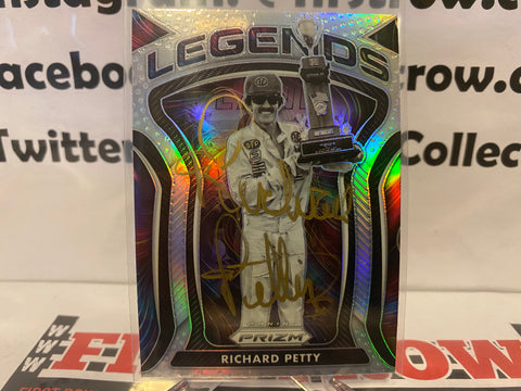Richard Petty signed 2021 NASCAR Prizm Silver Card