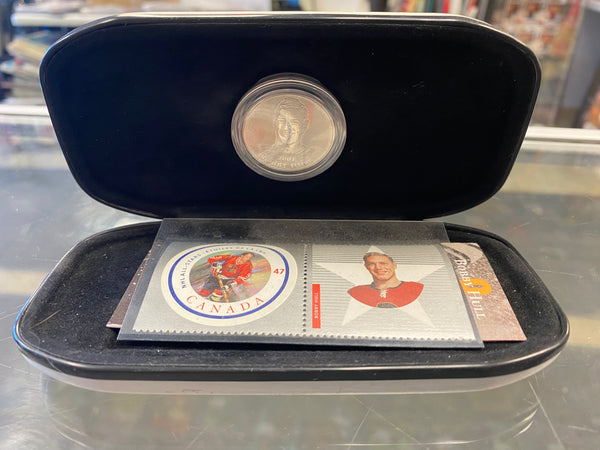 2001 Bobby Hull #9 Coin and Stamp Set in Metal Presentation Case & COA